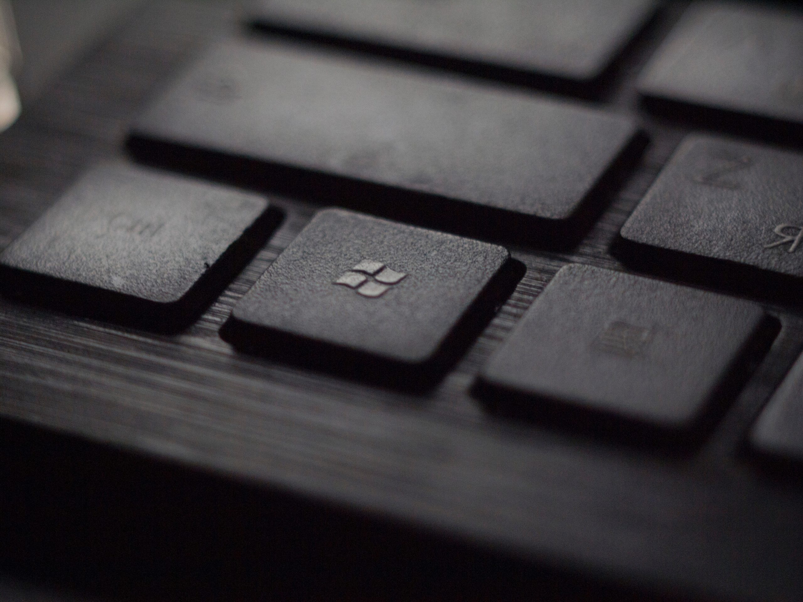 Microsoft Teams or Slack: Which is Better for Project Managers?